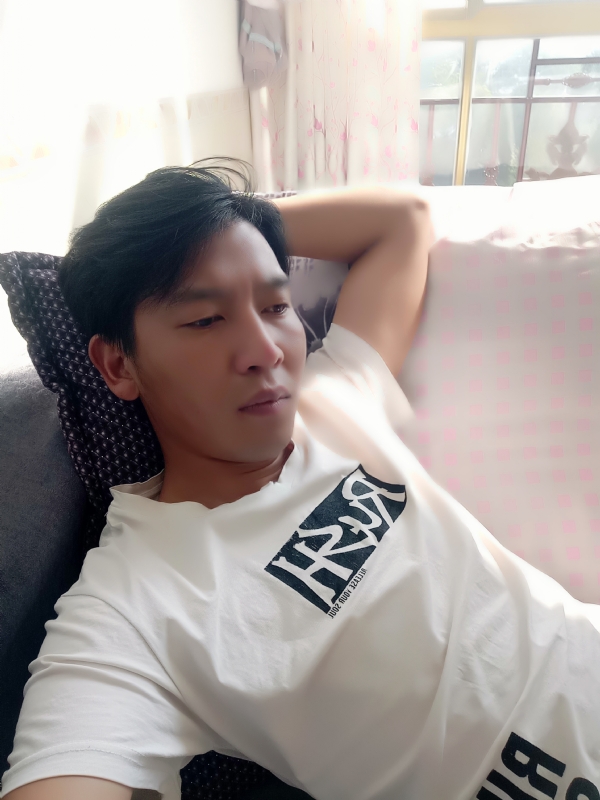 大通的第一张照片--昆明蓝颜知己交友网