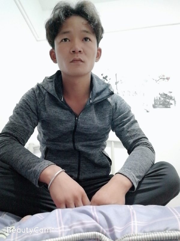 东浩学长的第一张照片--昆明蓝颜知己交友网